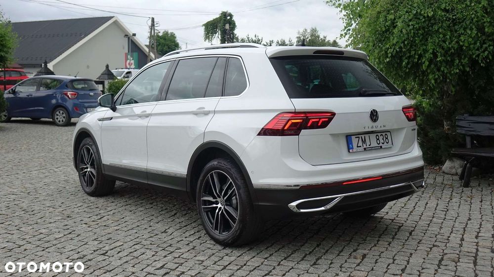Volkswagen Tiguan - 12