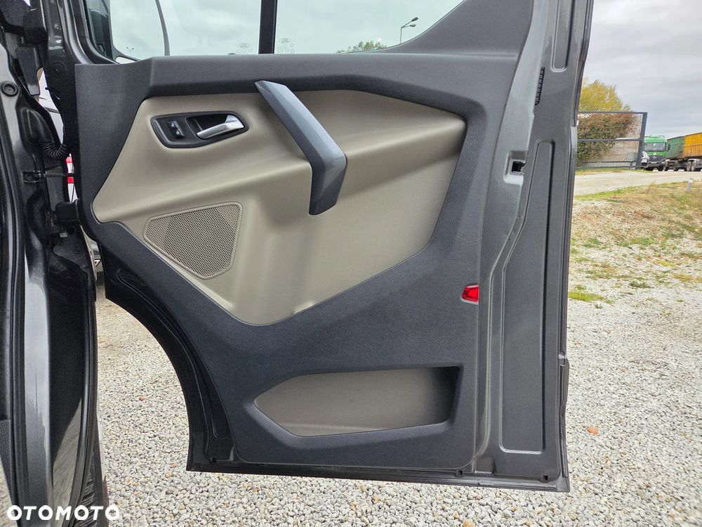 Ford Tourneo Custom 2.0 TDCi L1 Titanium - 18
