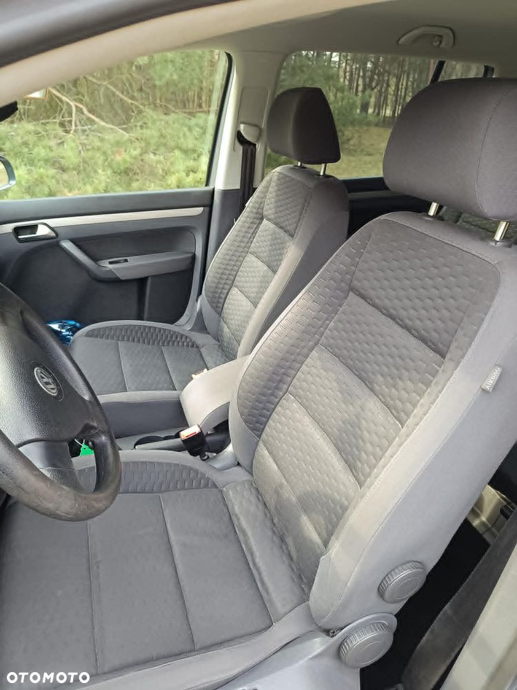 Volkswagen Touran 2.0 TDI Highline - 7