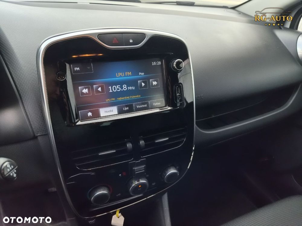 Renault Clio - 12
