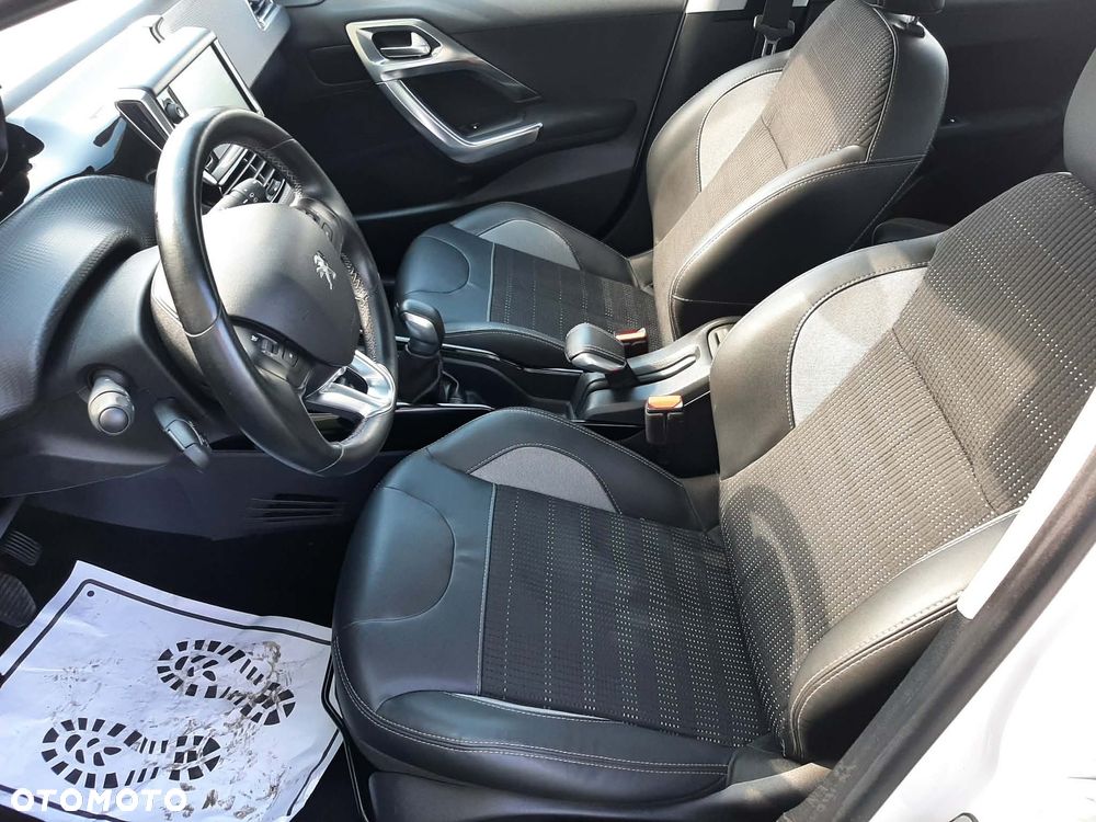 Peugeot 2008 PureTech 110 Stop&Start Allure - 11