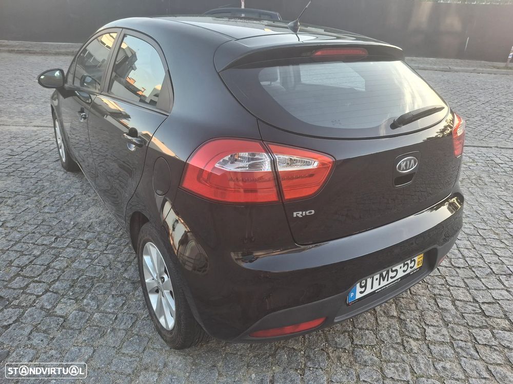 Kia Rio 1.2 CVVT TX AC+VE - 4