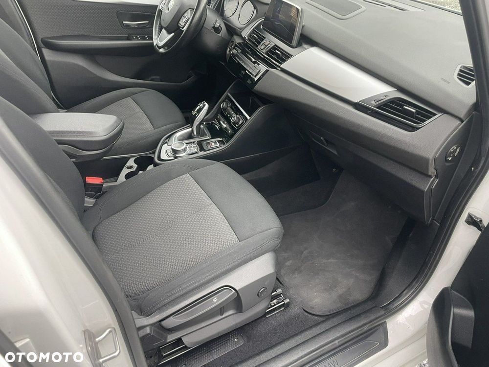 BMW Seria 2 218d GT xDrive Advantage - 29