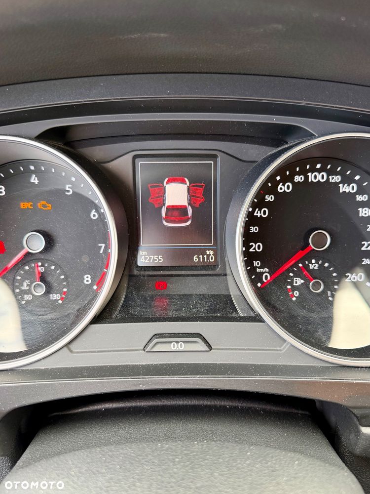 Volkswagen Tiguan - 23