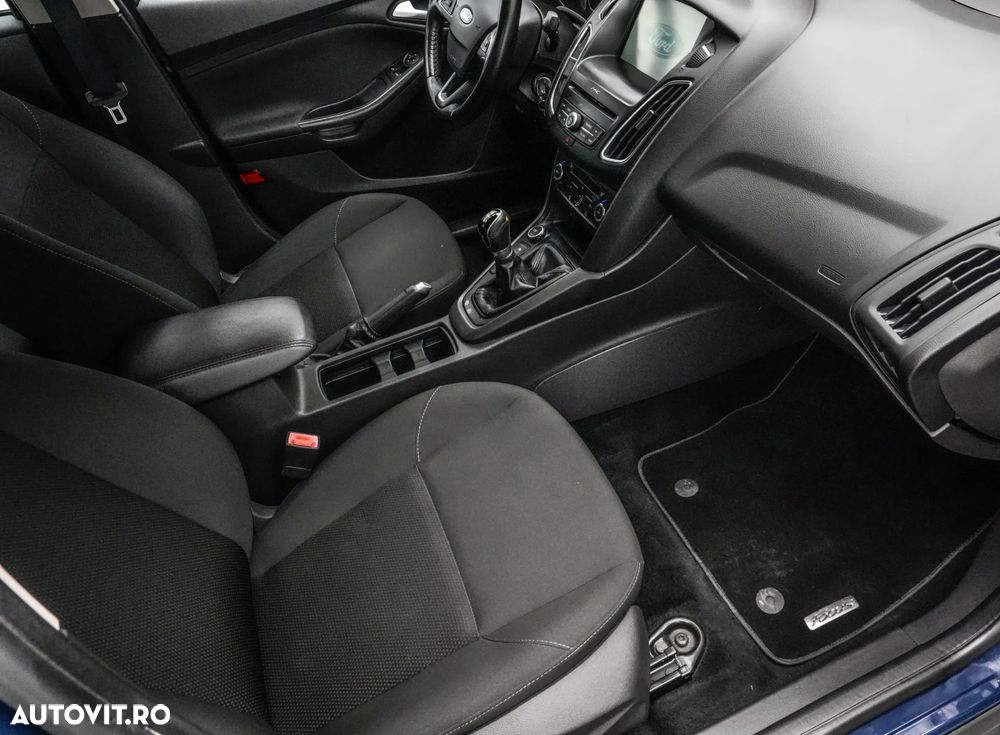 Ford Focus 1.0 EcoBoost Trend - 12