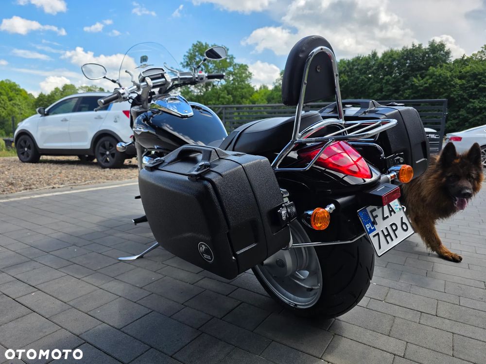 Suzuki Intruder - 5