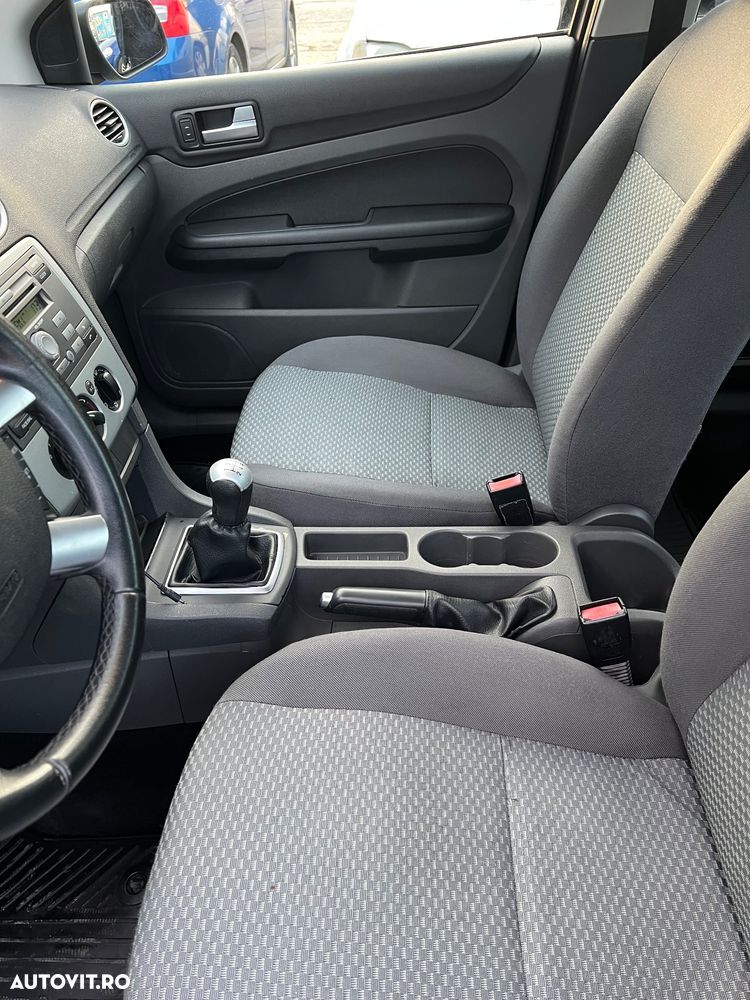 Ford Focus 1.8 TDCi Trend - 16