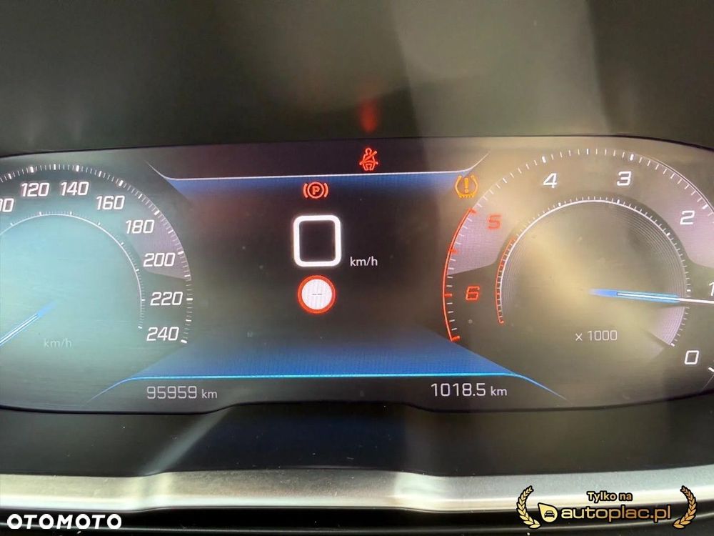 Peugeot 5008 - 24