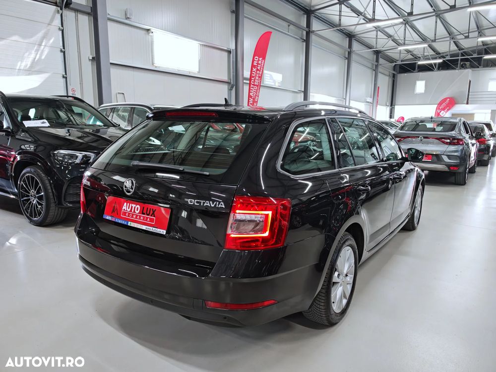 Skoda Octavia 1.6 TDI DSG Style - 5