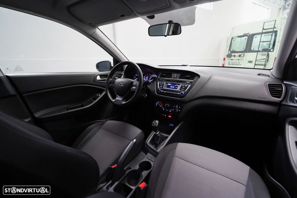 Hyundai i20 1.1 CRDi Access Plus - 12