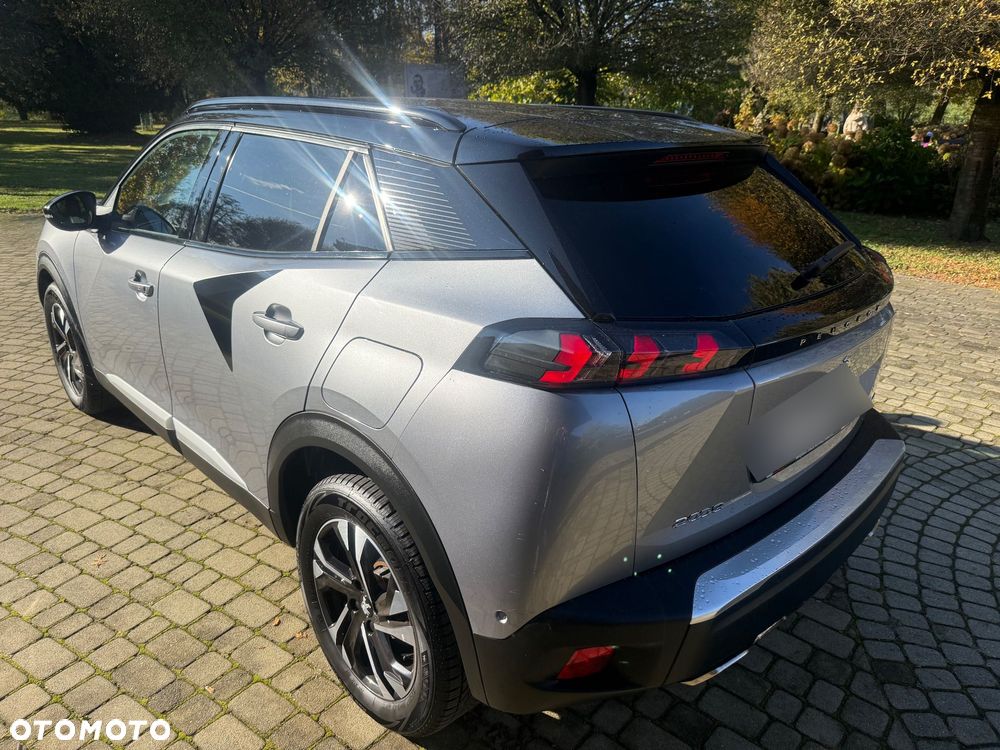 Peugeot 2008 PureTech 130 EAT8 GT - 11