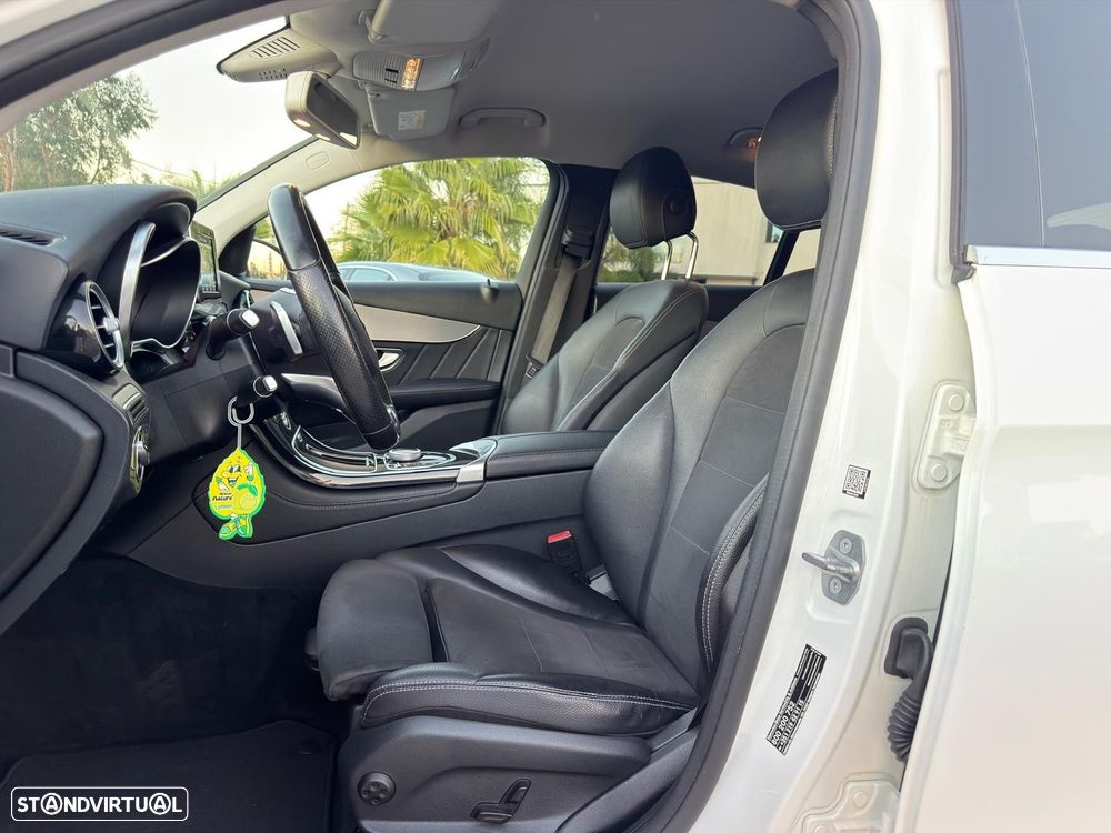 Mercedes-Benz GLC 250 d AMG Line 4-Matic - 23