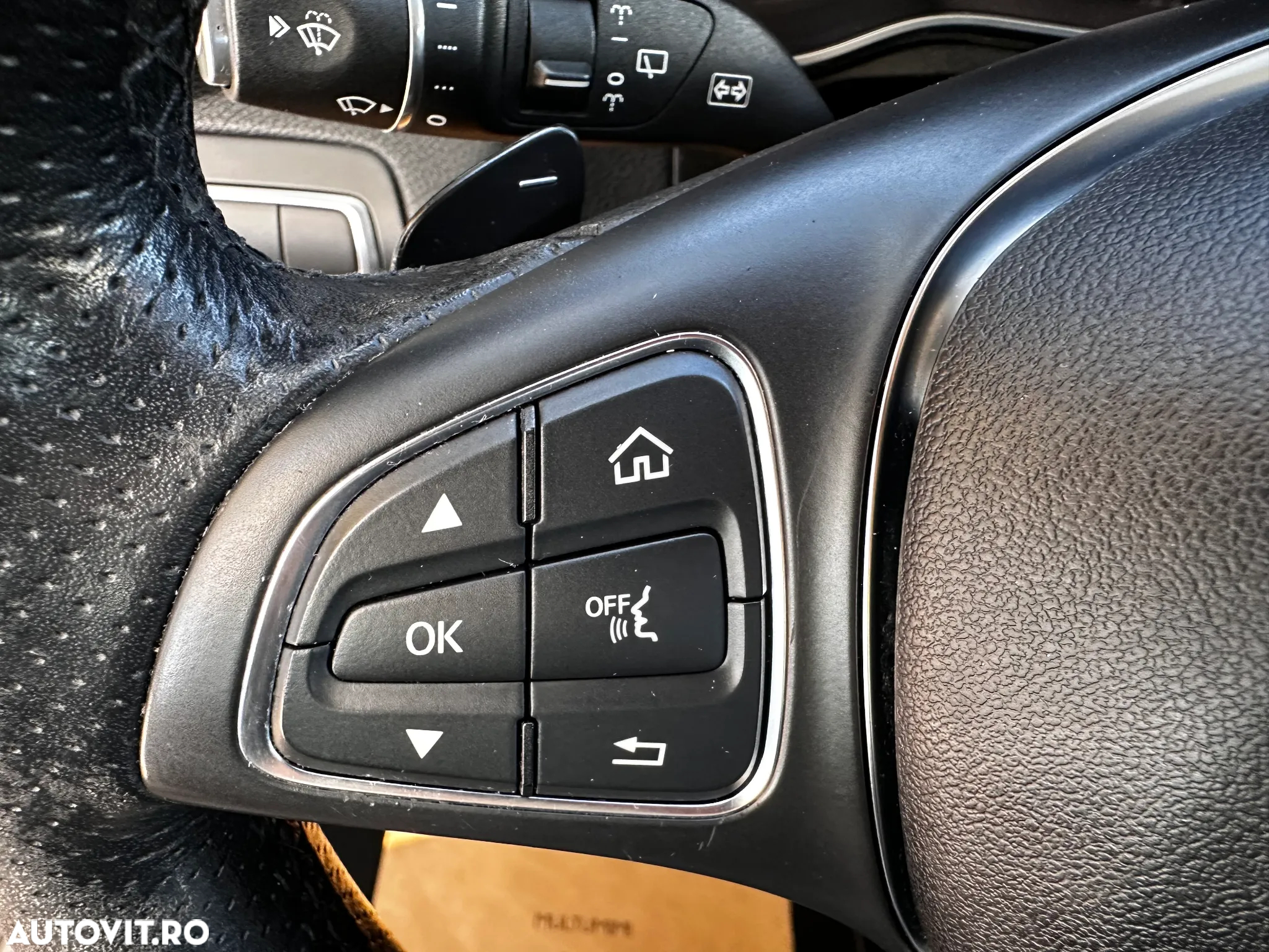 Mercedes-Benz GLC 220 d 4Matic 9G-TRONIC - 24