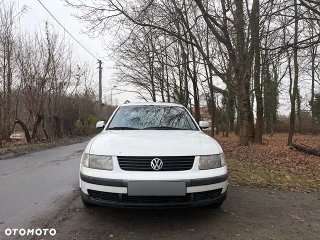 Volkswagen Passat 1.9 TDI - 1