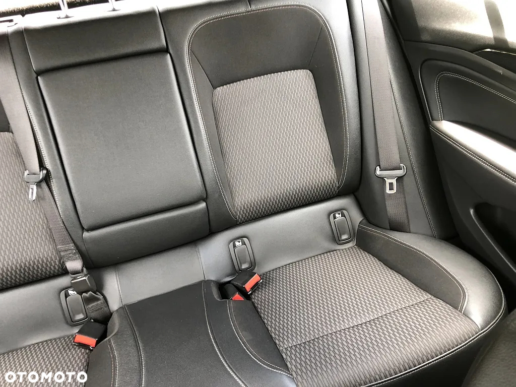 Opel Insignia 2.0 CDTI Exclusive S&S - 35