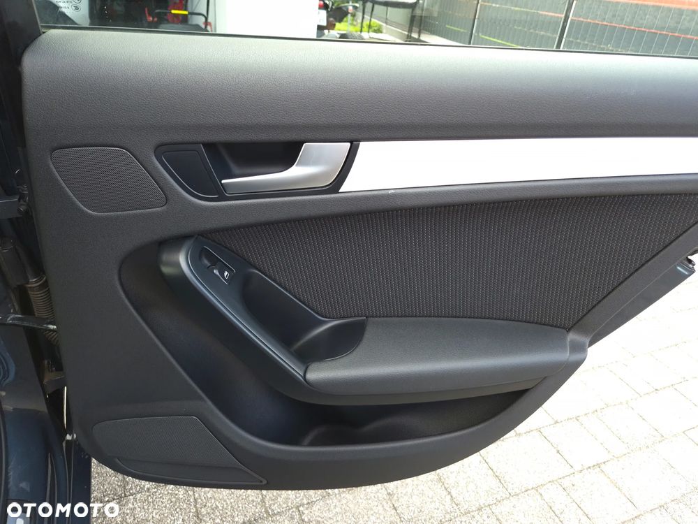 Audi A4 Avant - 28