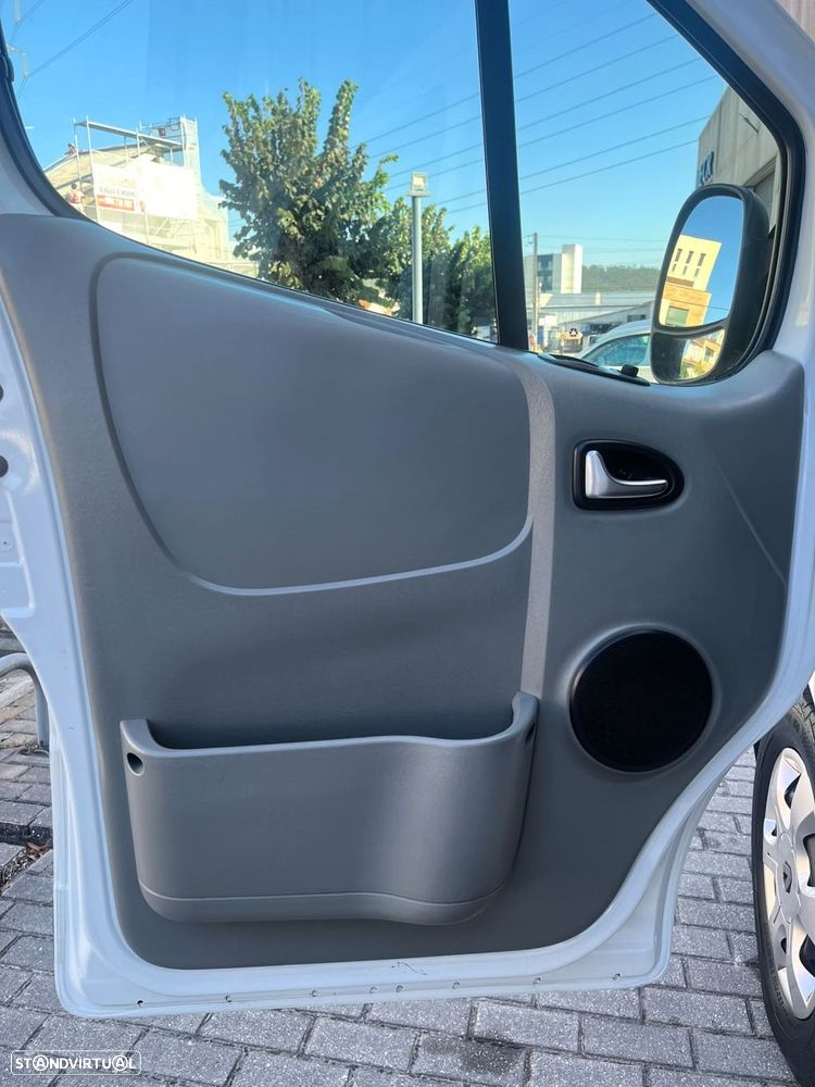 Renault Trafic - 34