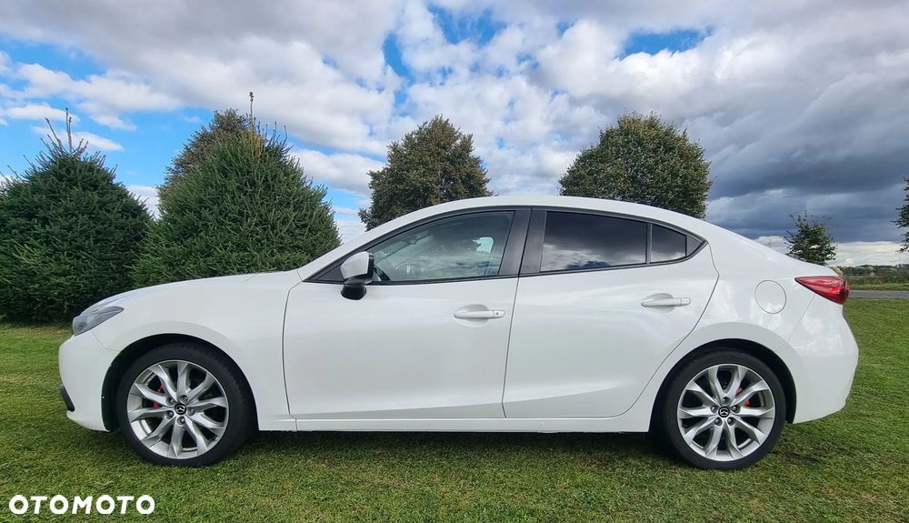 Mazda 3 - 4