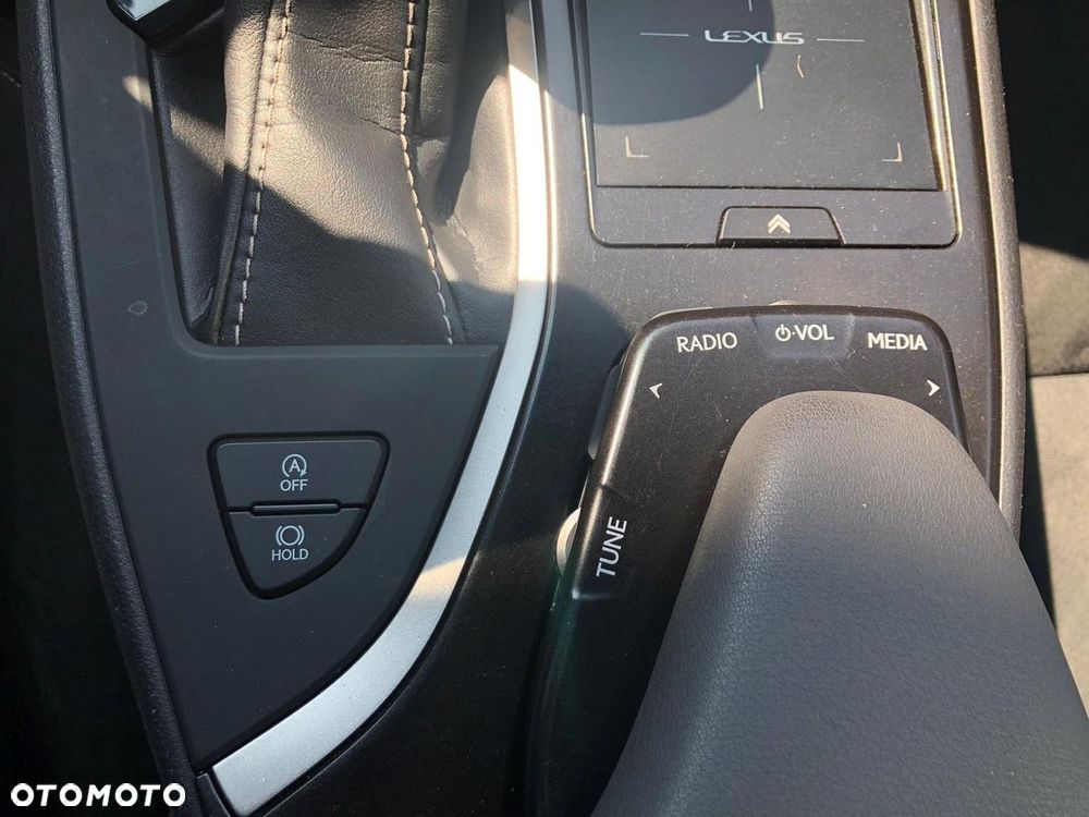 Lexus UX 200 Optimum 2WD - 20