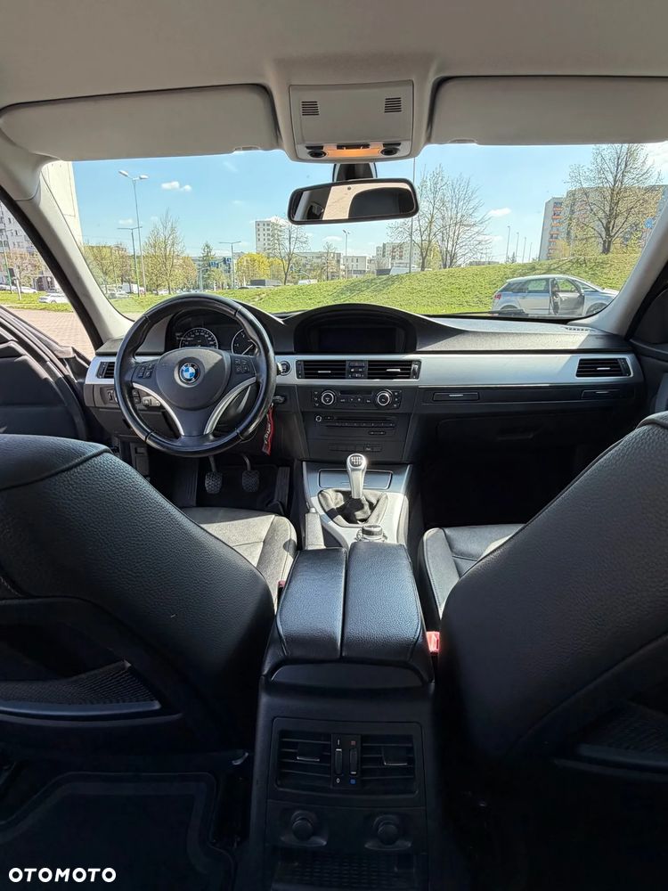 BMW Seria 3 320d DPF - 37