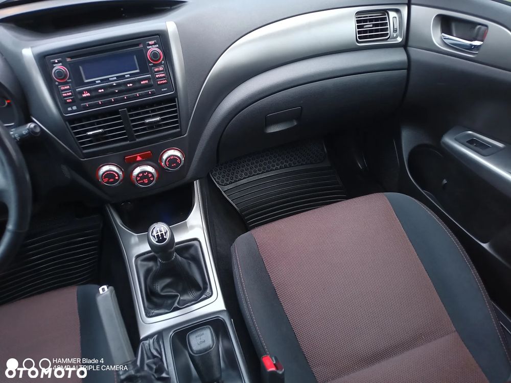 Subaru Impreza XV 2.0R - 12