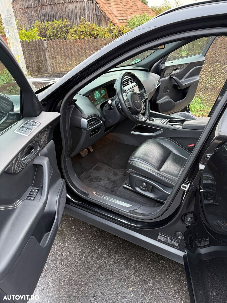 Jaguar F-Pace 20d AWD R-Sport - 6
