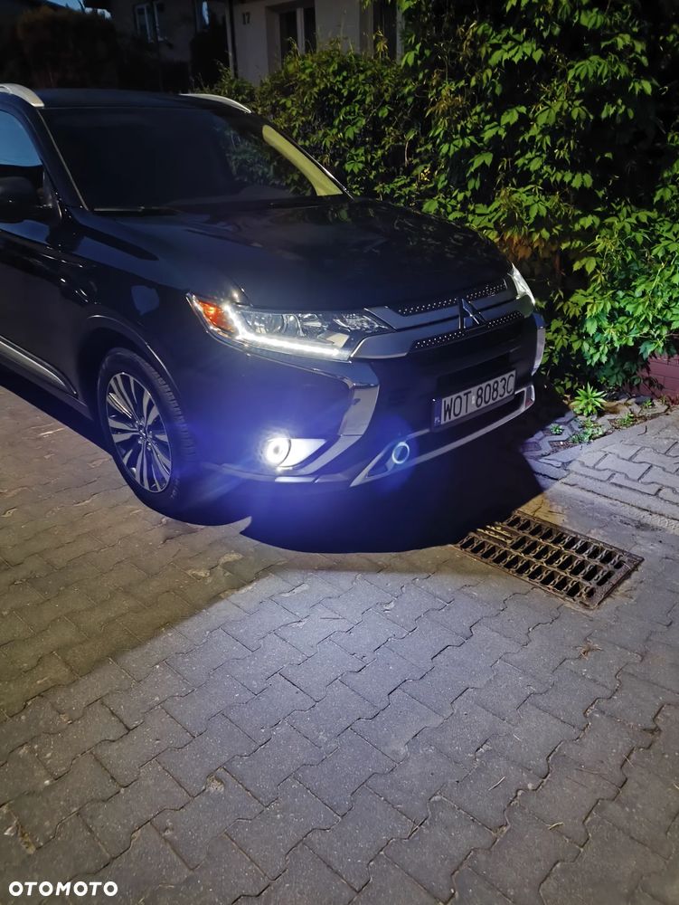 Mitsubishi Outlander - 34