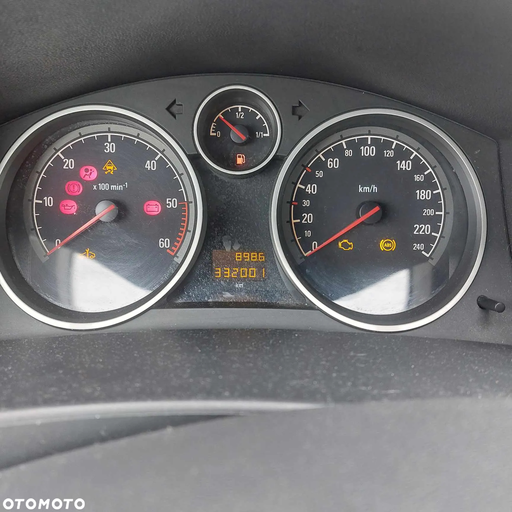 Opel Astra III 1.9 CDTI Cosmo - 9
