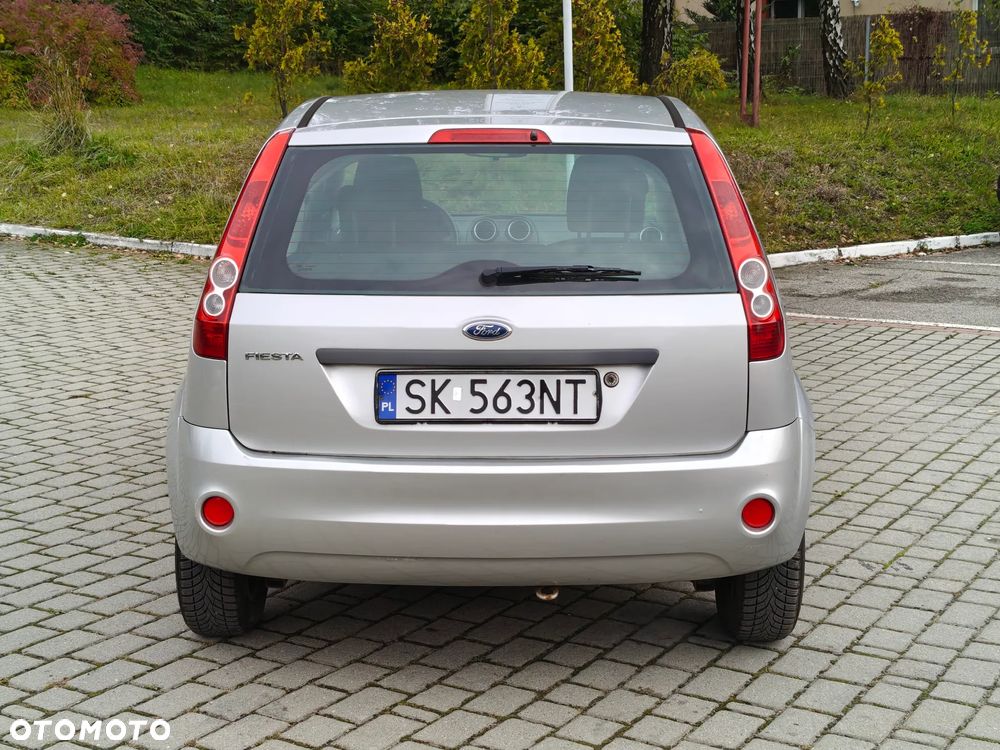 Ford Fiesta 1.4 Ambiente - 9