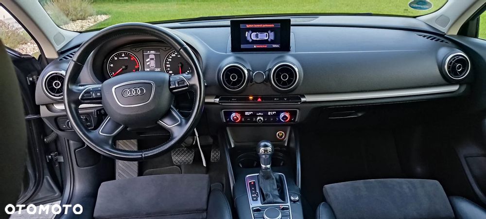 Audi A3 Sportback 2.0 TDI S tronic - 21