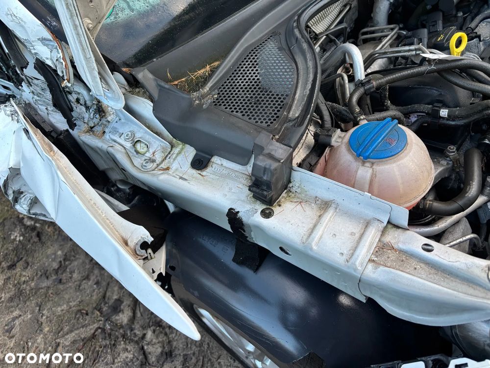 Seat Ibiza SC 1.2 TSI CONNECT - 4