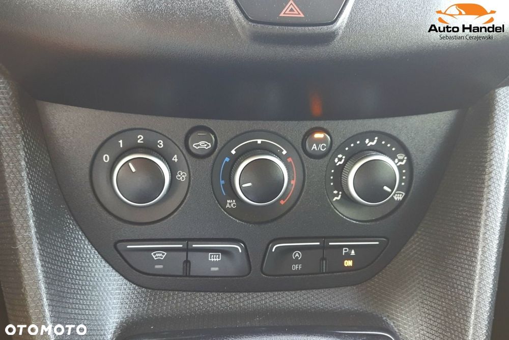 Ford Tourneo Connect - 23