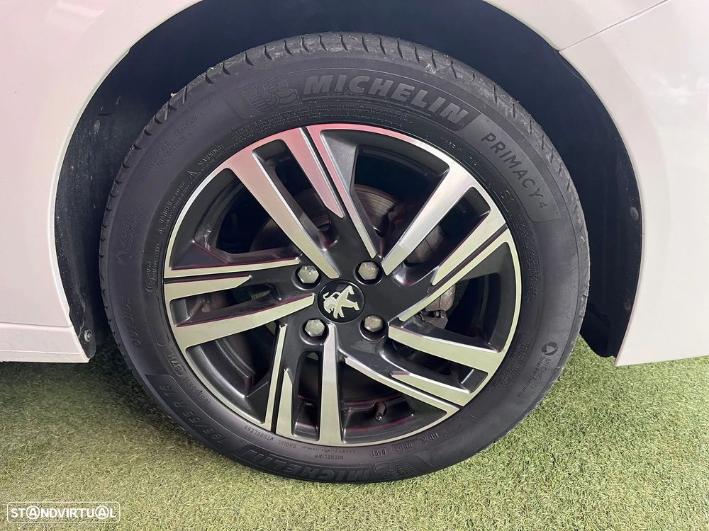Peugeot 208 1.5 BlueHDi Signature - 10