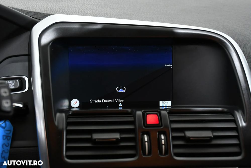 Volvo XC 60 D4AWD R-Design - 20