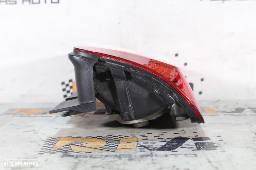 Farolim Esquerdo Volkswagen Caddy Iv Caixa (Saa, Sah)  2K1945096ad / C - 9