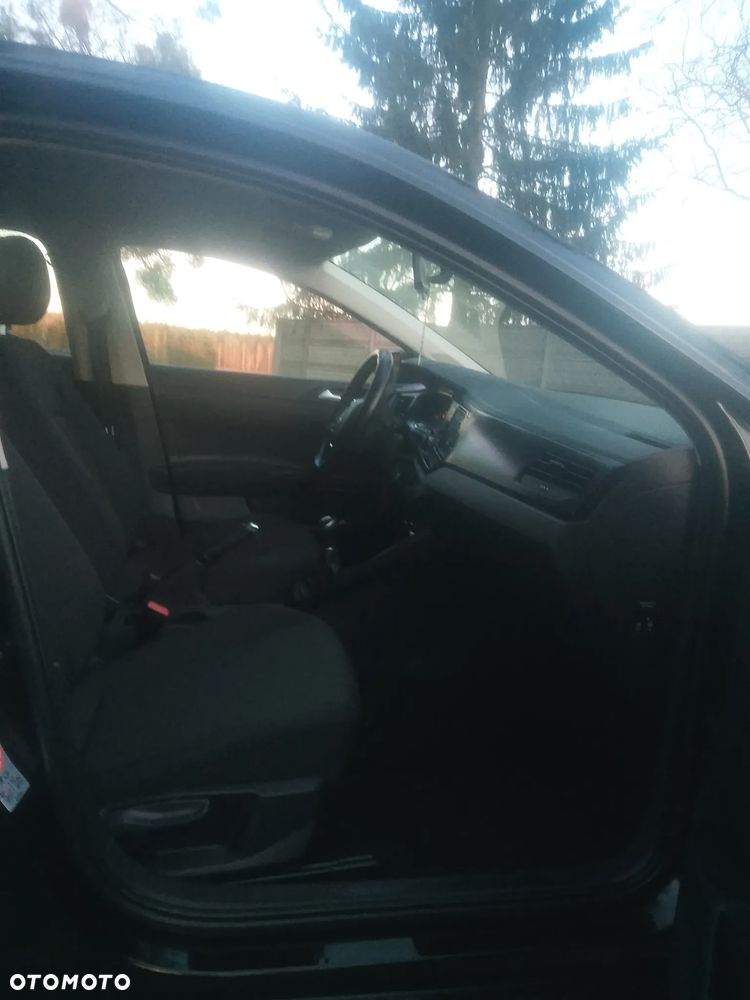 Volkswagen Polo - 11
