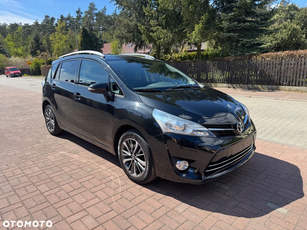 Toyota Verso - 3