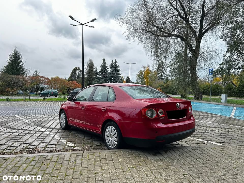 Volkswagen Jetta 1.4 TSI Trendline - 9