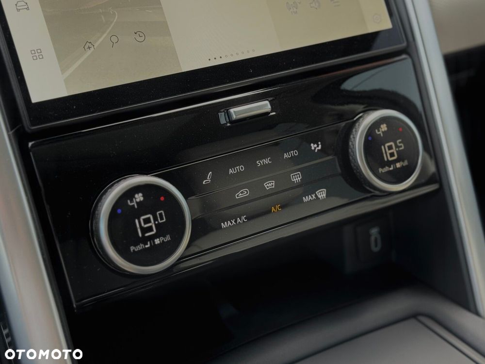 Land Rover Discovery - 21