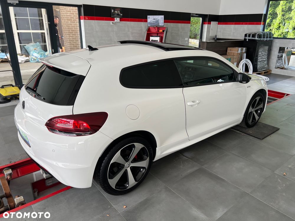 Volkswagen Scirocco - 12