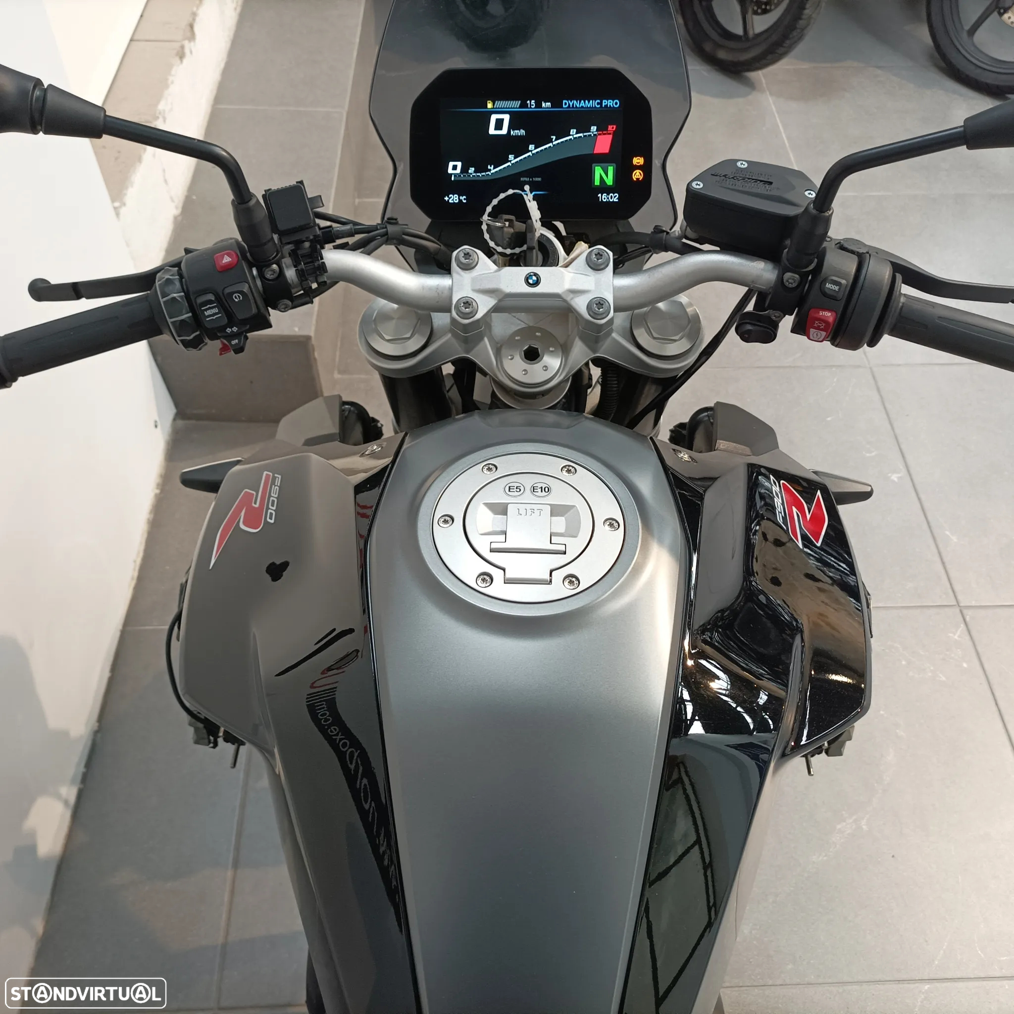BMW F 900 R - 7
