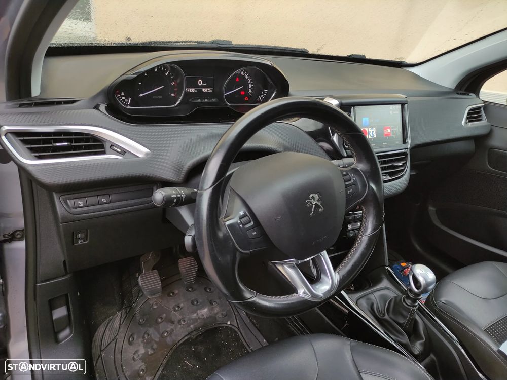 Peugeot 2008 1.5 BlueHDi Allure - 6