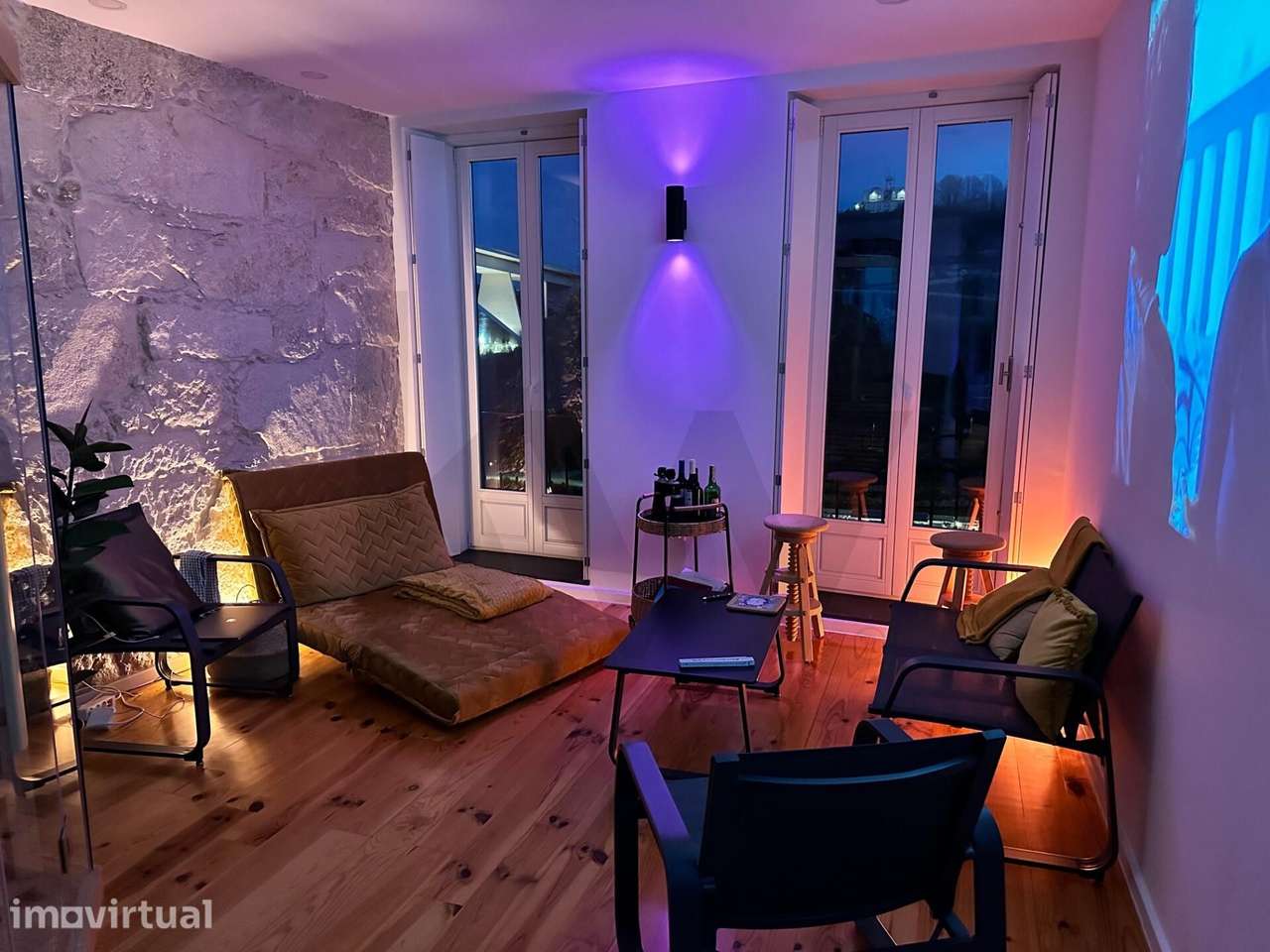 Uma encantadora Jóia com sauna sobre o Douro - T1 com vistas deslumbra