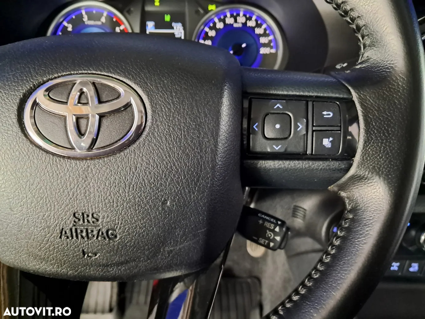 Toyota Hilux - 13