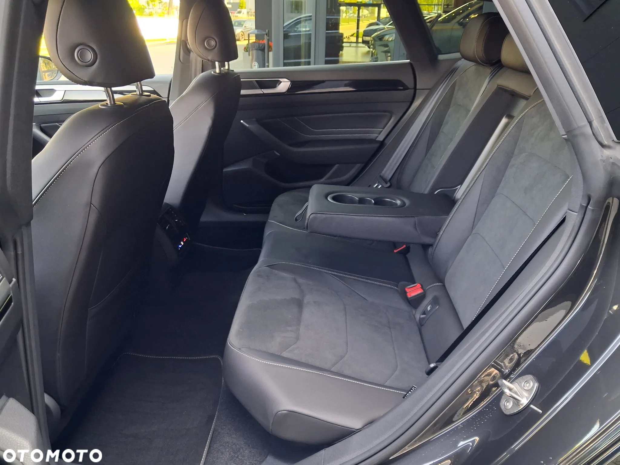 Volkswagen Arteon Shooting Brake 2.0 TDI SCR 4Motion DSG R-Line - 28