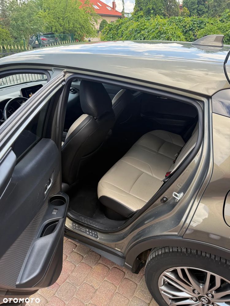 Toyota C-HR 2.0 Hybrid Executive - 17