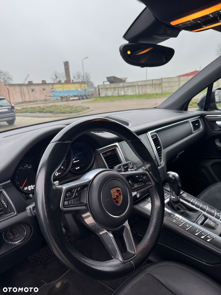 Porsche Macan Standard - 11