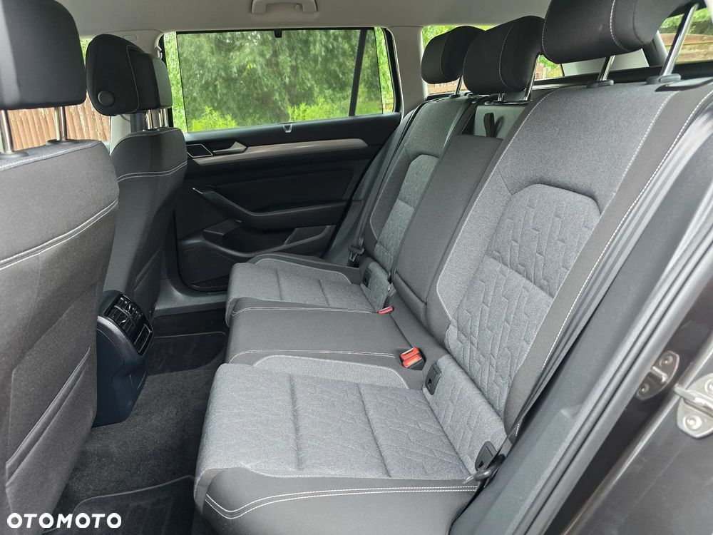 Volkswagen Passat 1.5 TSI EVO Business DSG - 12