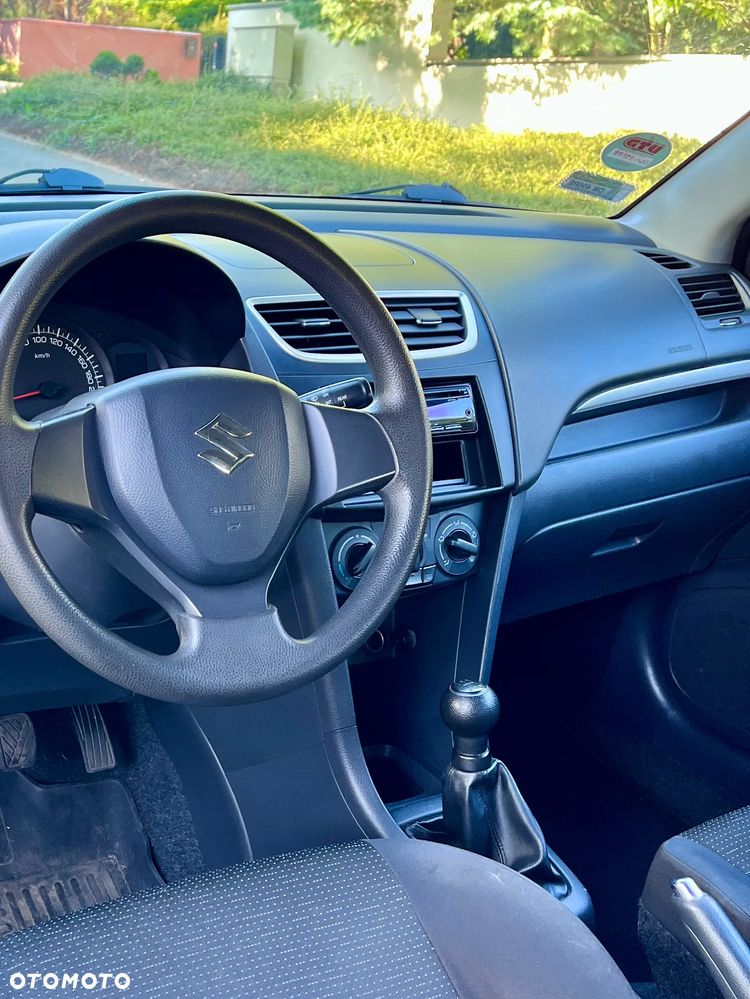 Suzuki Swift 1.2 Club - 8