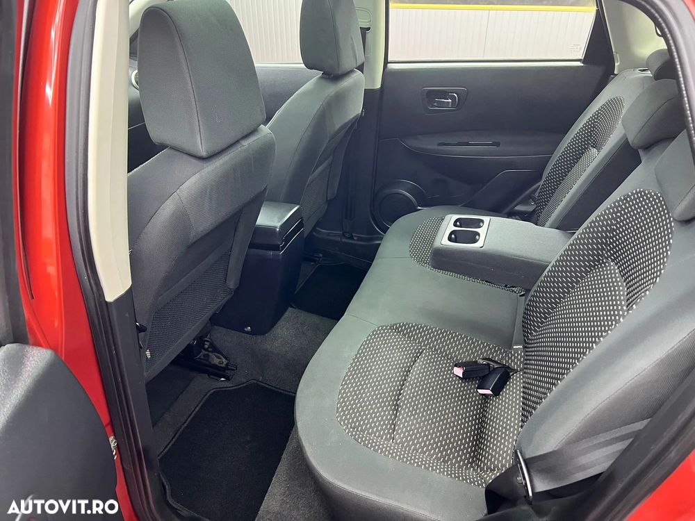 Nissan Qashqai - 12